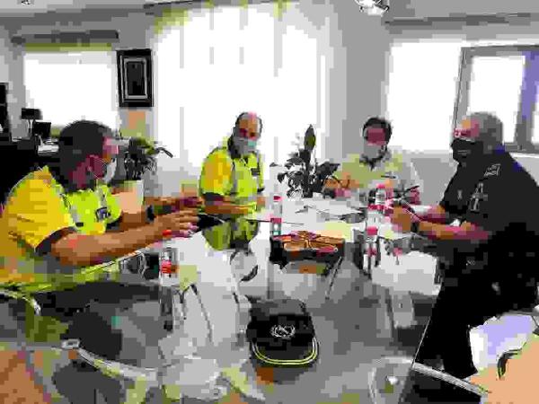 La Polic&iacute;a Local de Finestrat y la Guardia Civil de Tr&aacute;fico de Alicante acuerdan el primer protocolo de colaboraci&oacute;n en materia de seguridad vial.  