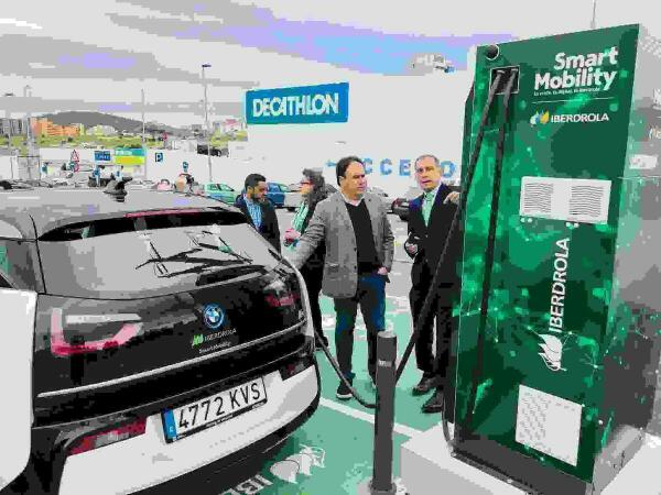 El Ayuntamiento de Finestrat pone a disposición de la ciudadanía dos puntos gratuitos de recarga rápida de vehículos eléctricos 