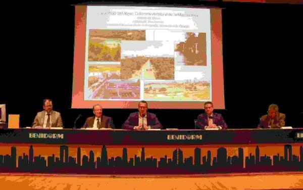 Los catedráticos de la UA Antonio Gil Olcina y Antonio Rico Amorós presentan el libro ‘Canal Bajo del Algar. Columna vertebral de la Marina Baixa’ 