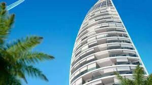 Así es la Delfin Tower, el edificio con los pisos más caros de Benidorm que abrirá este verano