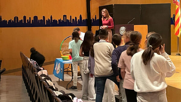 Alumnado de Primaria de Benidorm participa en un &lsquo;escape room&rsquo; con el agua como protagonista  