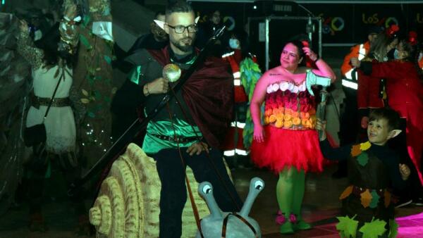 ‘Los guardianes del bosque encantado’ obtienen el primer premio del Carnaval Adulto de Benidorm  