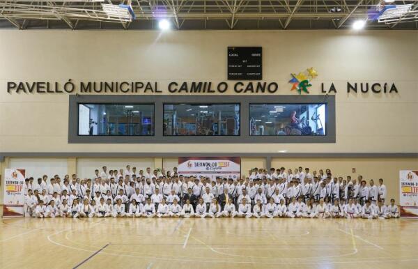 200 taekwondistas participaron en el Congreso Nacional de La Nucía 