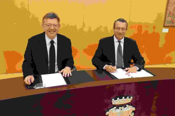 Benidorm &middot; El alcalde y el presidente de la Generalitat firman el nuevo convenio sobre el suelo del centro cultural  