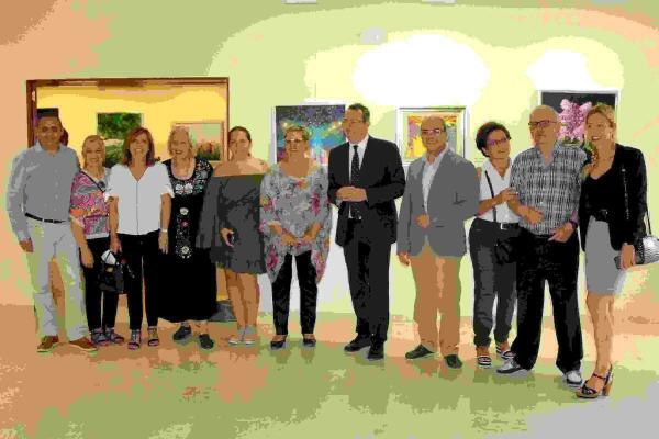 Los trabajos de las Amas de Casa de Benidorm se exhiben en la Sala de Exposiciones de la CAM