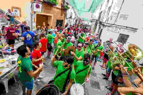 Ma&ntilde;ana comienzan las fiestas patronales de Finestrat con tradici&oacute;n, p&oacute;lvora, m&uacute;sica y actos para todos los p&uacute;blicos
