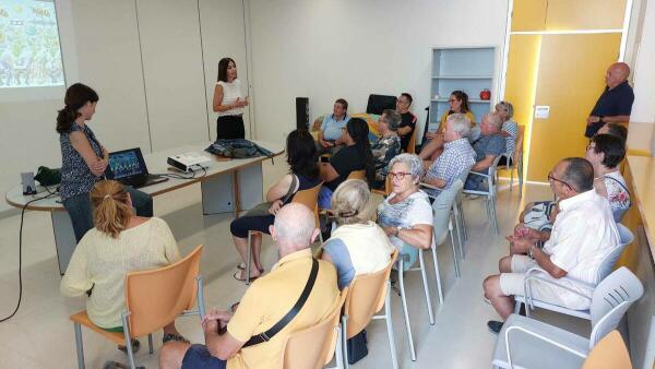 Benidorm ofrece una charla sobre agricultura ecológica a los usuarios de los huertos urbanos  