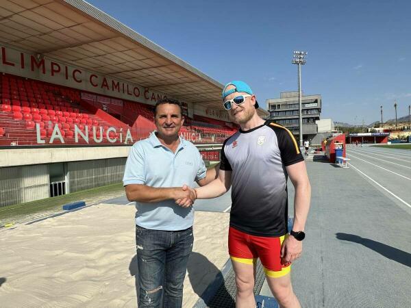 El atleta Iván Cano prepara los Juegos Paralímpicos de París 2024 en La Nucía 