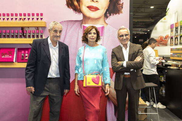 Carmencita cierra con éxito Alicante Gastronómica 2025, arropada por figuras de la gastronomía, el diseño y la comunicación