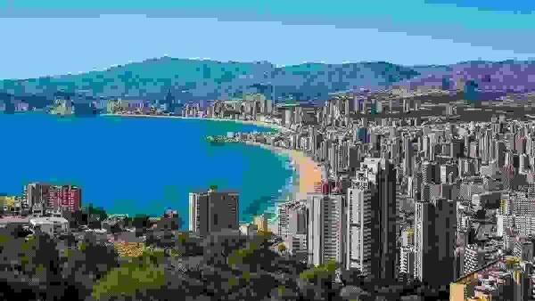Benidorm supera el 91% de ocupaci&oacute;n media durante la primera quincena de octubre