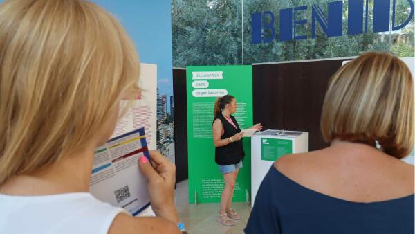 Benidorm acoge la exposición ‘Memòries que ixen de l’armari’ para visibilizar la historia de la lucha y cultura de la comunidad LGTBI valenciana