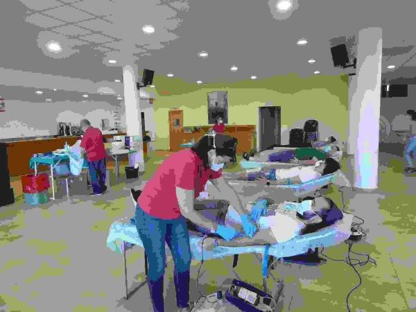 49 nucier@s donaron sangre en &ldquo;El Cirer.