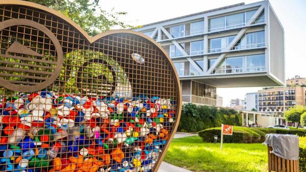 Benidorm supera los datos de 2024 y aporta m&aacute;s de 1,7 millones de tapones a la campa&ntilde;a solidaria &lsquo;Tapones para una nueva vida&rsquo; 