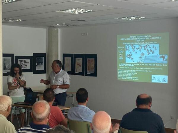 El Aula de la Natura de la Vila Joiosa acoge un seminario formativo sobre la migración de fringílidos en la Comunitat Valenciana 