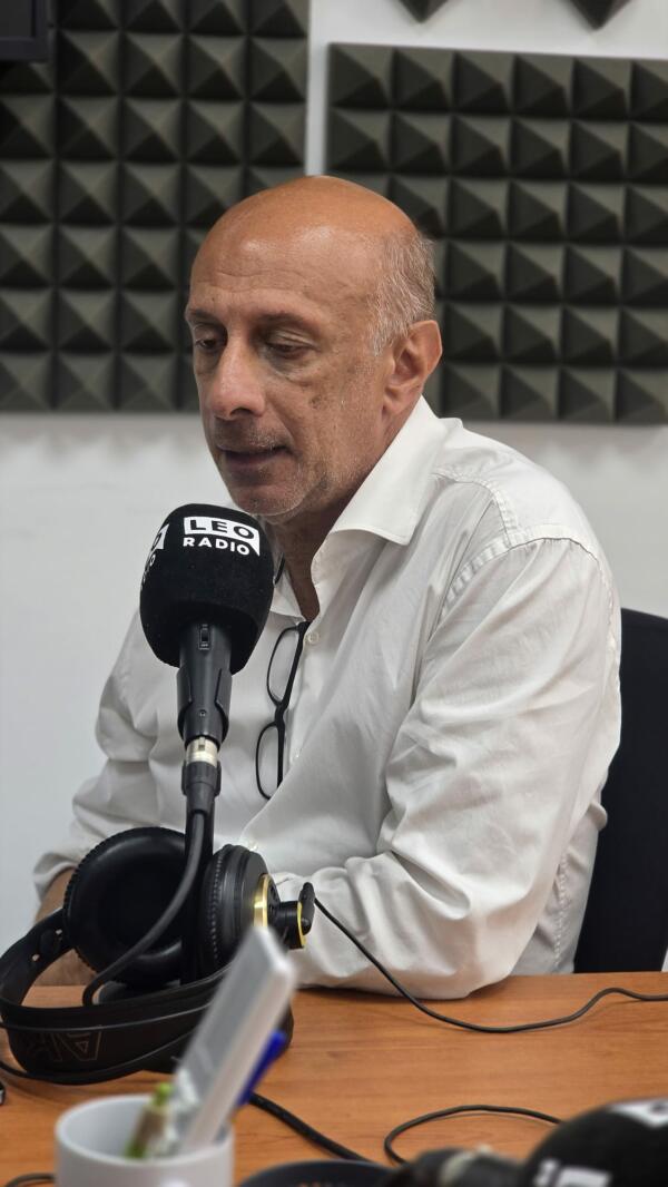 Santiago Alcarranza: &ldquo;La suerte del mundo es que los mercados cada vez hacen menos caso a este idiota de Donald Trump&rdquo;