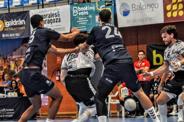 &iexcl;David tumb&oacute; a Goliat! El Servigroup Benidorm remonta y se mete en la siguiente ronda de la Copa del Rey