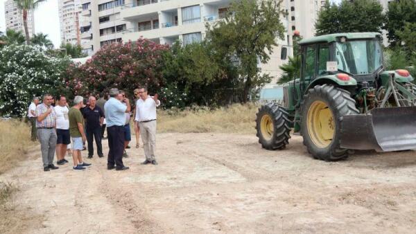 Benidorm crea un nuevo parking público gratuito de 200 plazas en una parcela de la calle Lérida