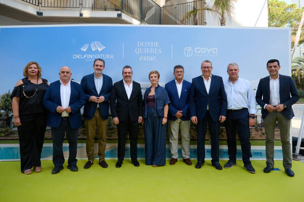 Autoridades regionales y provinciales arropan la inauguración de Delfín Natura en El Albir