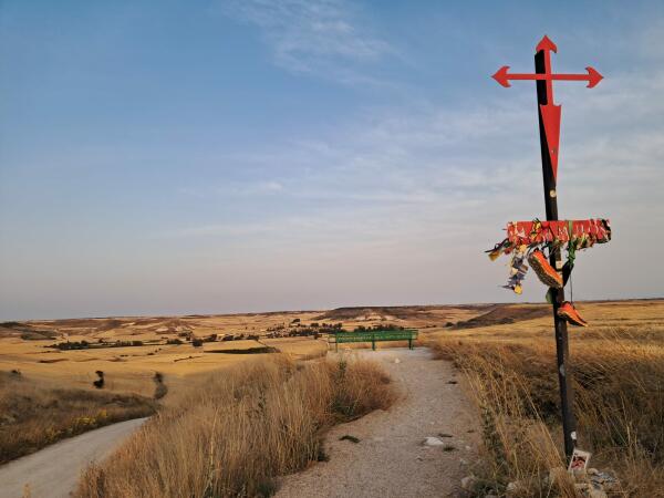 "El Camino es un máster acelerado de la propia vida" Diario de un Peregrino. Capítulo 9°. Tardajos - Itero de la Vega. 42 kilómetros.