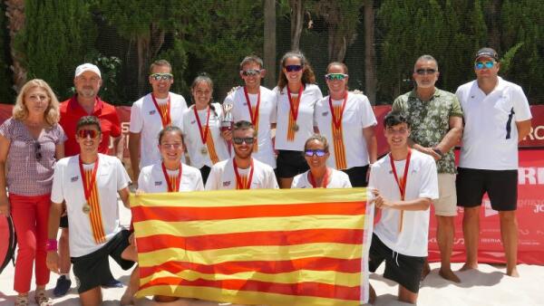 El equipo de Cataluña se alza con la victoria en el II Campeonato de España de Tenis Playa por Comunidades