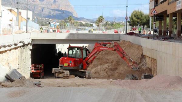 Benidorm plantea a FGV modificaciones en el soterramiento de la avenida Beniardá para unificar criterios de urbanización en la zona 