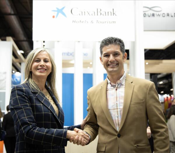 CaixaBank y HOSBEC renuevan su acuerdo para contribuir a impulsar el sector turístico