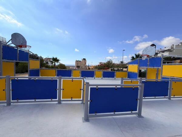 El Ayuntamiento de Finestrat trabaja en la ampliaci&oacute;n de zonas deportivas con un parque de calistenia y una pista multideportiva en Balc&oacute;