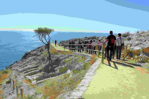 El Ayuntamiento de la Vila hace accesible todo el sendero de acceso al Santuario de la Malladeta  