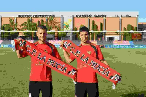 El C.F La Nuc&iacute;a renueva a Hermosa y C&eacute;sar