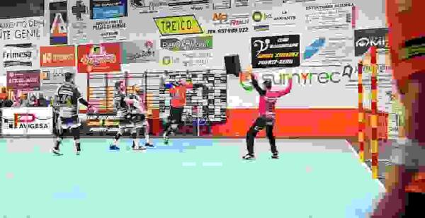 Primer punto de la temporada para el Balonmano Benidorm