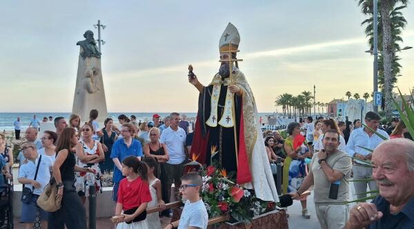 El barrio de la playa de Villajoyosa celebra las fiestas en honor a San Agust&iacute;n