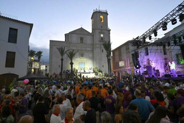  “L’Entrà de Penyes” da inicio a les “Festes d’Agost” 