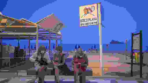 La ruina de Benidorm al no llegar los guiris: SOS al turismo nacional para que salve a la ciudad.