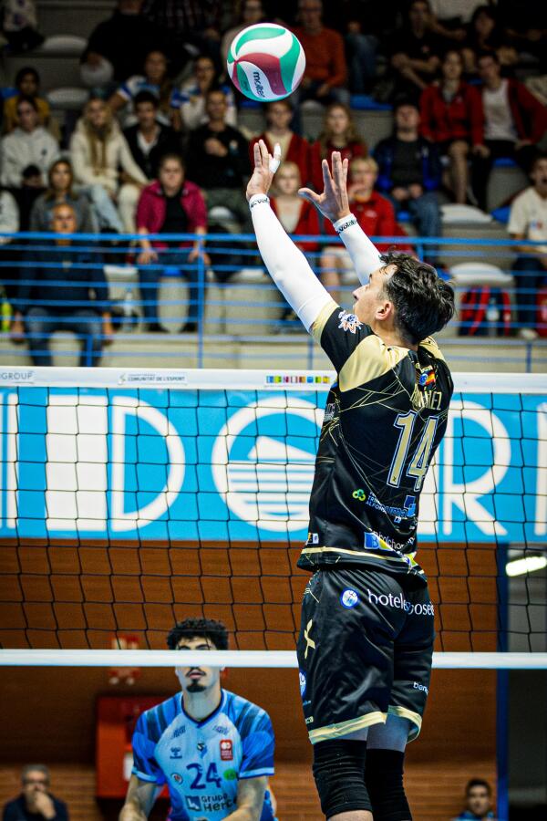 El capit&aacute;n renueva y continuar&aacute; liderando la direcci&oacute;n de juego en el segundo proyecto del club en la &eacute;lite