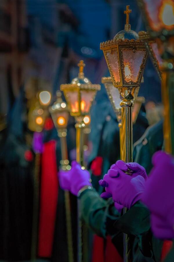 El jurado deja desierto el I premio de fotografía sobre la Semana Santa de Benidorm convocado por la Fundación Frax y concede tres accésits