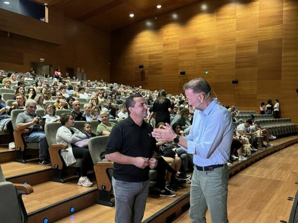 Pedro García Aguado mañana en la II Escuela de Madres y Padres de La Nucía