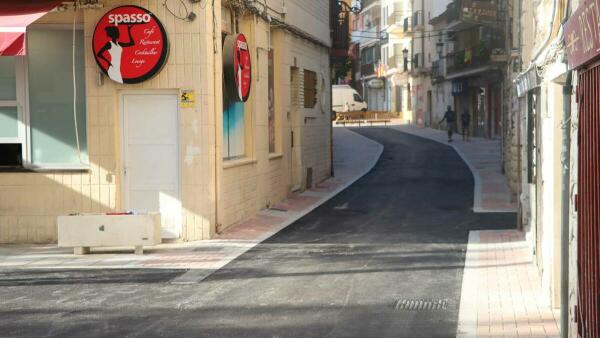 Benidorm finaliza las obras de renovación de las redes de alcantarillado y agua potable de la calle Pérez Martorell 