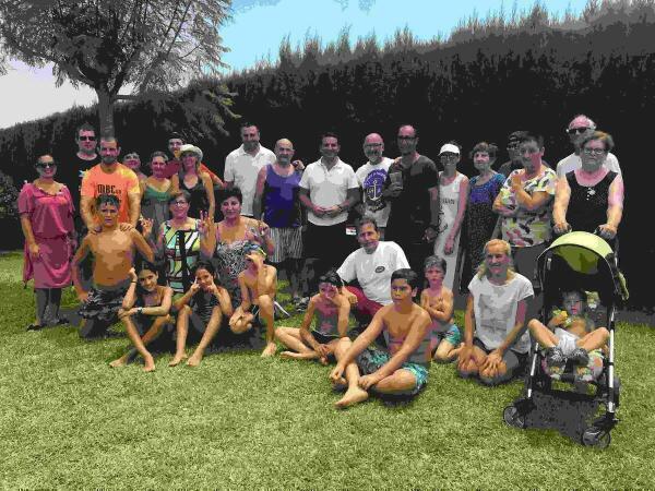 La Nuc&iacute;a &middot; La Urbanizaci&oacute;n Kristal celebra sus fiestas de verano