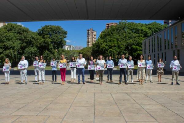 Benidorm expresa su repulsa por el último crimen machista cometido en Salamanca 